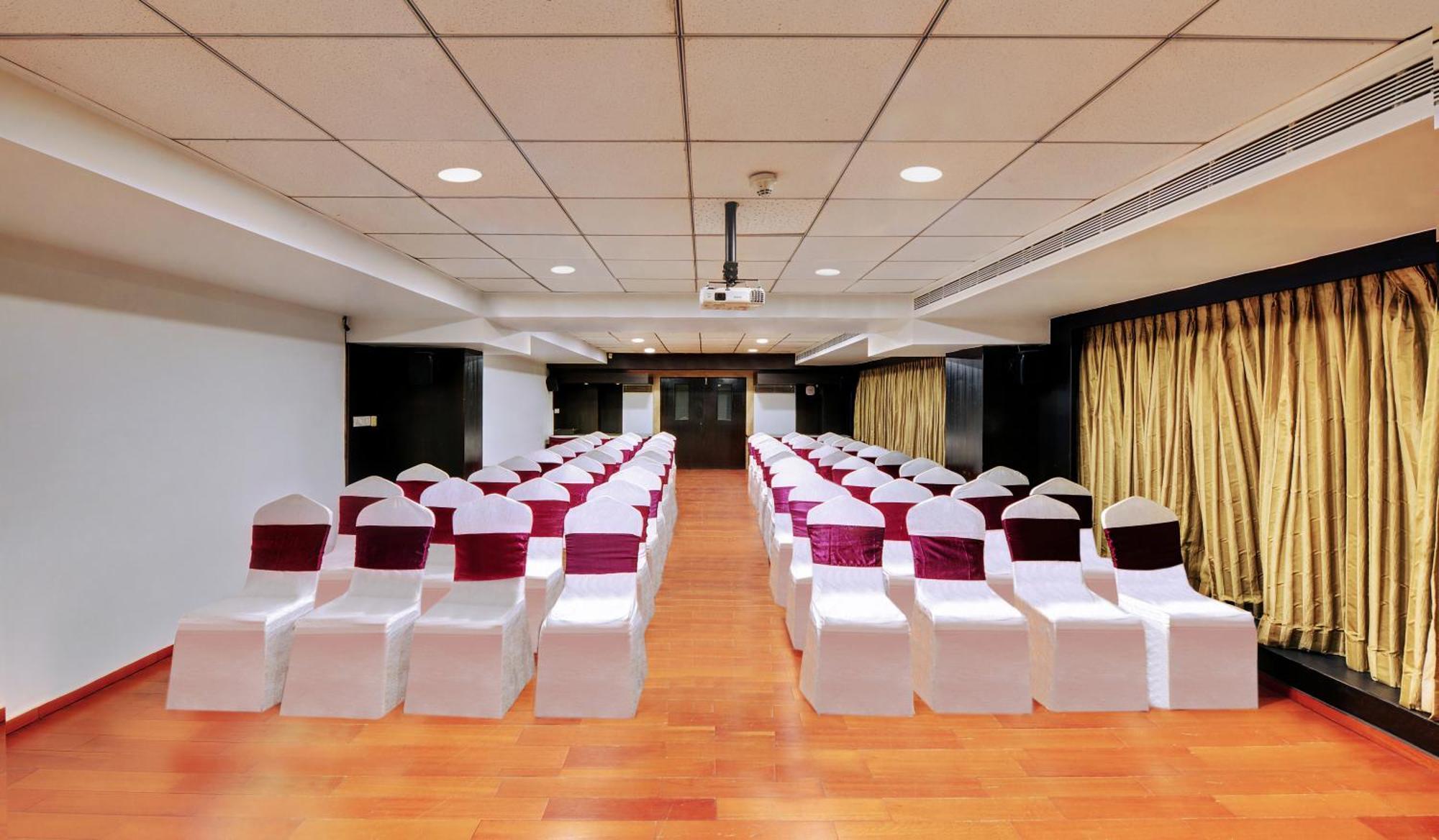 Iris The Business Hotel Bengaluru Kültér fotó