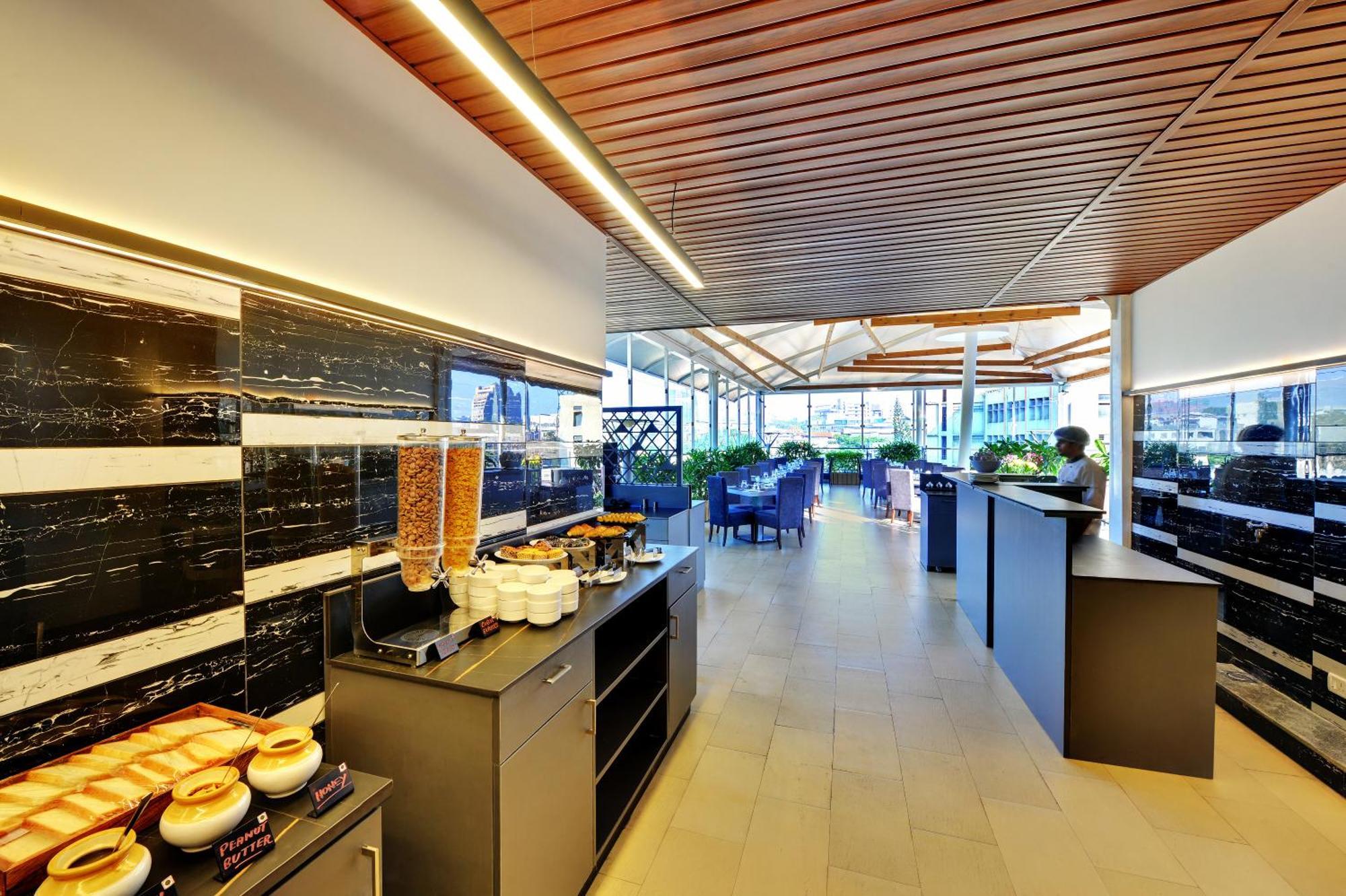 Iris The Business Hotel Bengaluru Kültér fotó