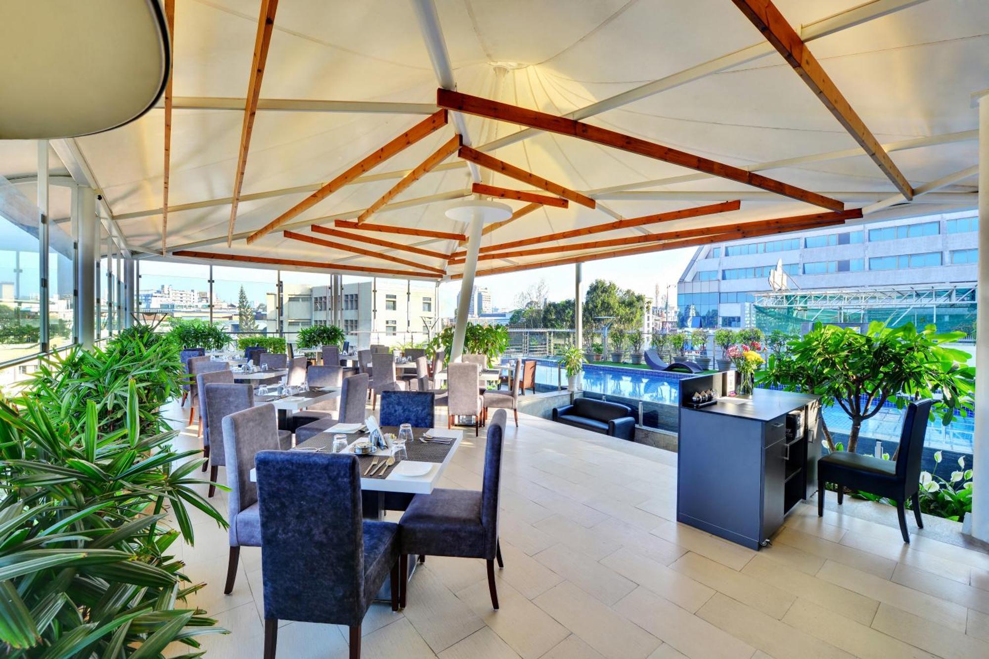 Iris The Business Hotel Bengaluru Kültér fotó