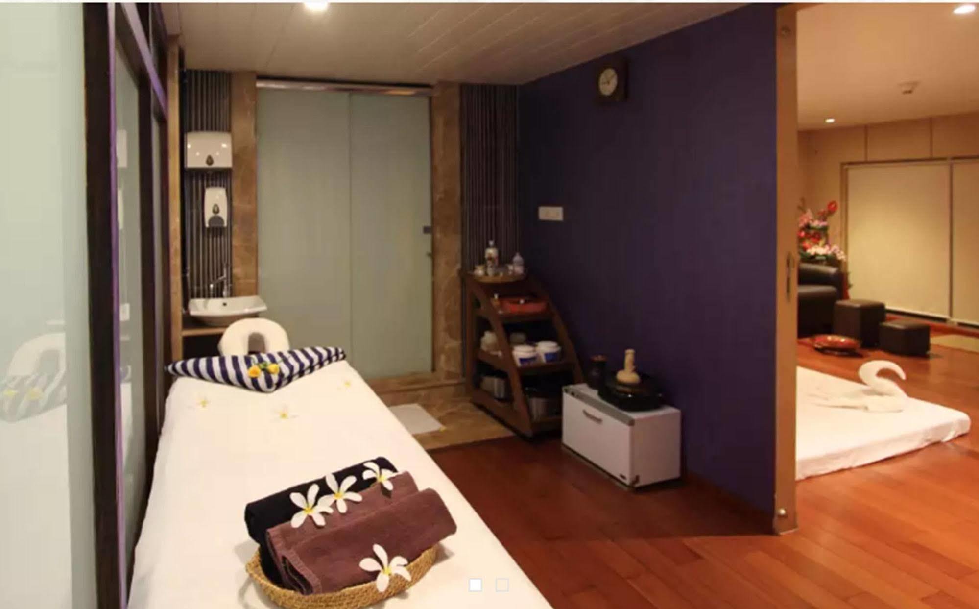 Iris The Business Hotel Bengaluru Kültér fotó
